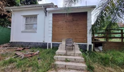 Casa com 3 quartos, 4 vagas e 120m² no bairro Vila Assução