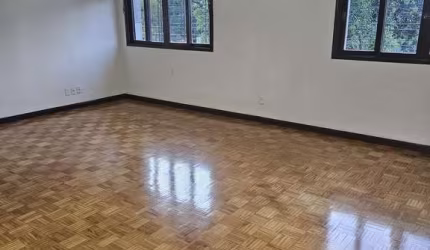 Casa toda reformada na avenida nonoai