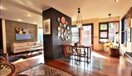 Casa para Venda - 276m², 3 dormitórios, sendo 1 suites, 5 vagas - Medianeira