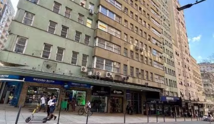 Edifício Comercial em Centro Histórico