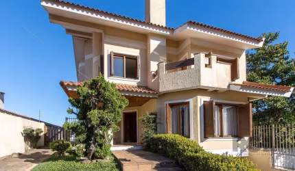 Casa para Venda - 450m², 4 dormitórios, sendo 4 suites, 5 vagas - Vila Assunção