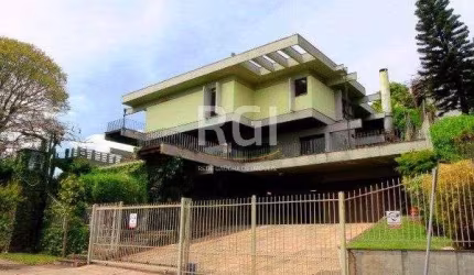 Casa para Venda - 700m², 4 dormitórios, sendo 4 suites, 6 vagas - Vila Conceição