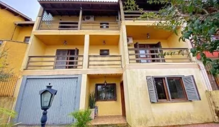 Casa para Venda - 359.89m², 5 dormitórios, sendo 3 suites, Espirito Santo