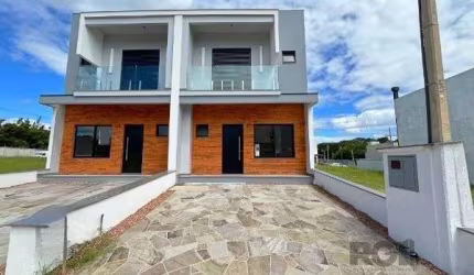 Casa Condominio em Porto Alegre, no bairro Campo Novo, com 3 dormitório(s), e 3 banheiros, à venda.