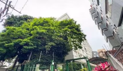 Apartamento em Porto Alegre, no bairro Rio Branco, com 3 dormitório(s), e 3 banheiros, à venda.