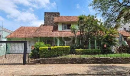 Casa para Venda - 352m², 5 dormitórios, sendo 1 suites, 4 vagas - Rubem Berta