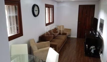 Casa para Venda - 70m², 2 dormitórios, 3 vagas - Ponta Grossa