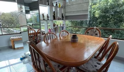Apartamento para Venda - 121.2m², 3 dormitórios, sendo 1 suites, 2 vagas - Vila Ipiranga