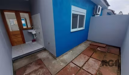 Casa para venda, 46m², 2 dormitórios, Ponta Grossa
