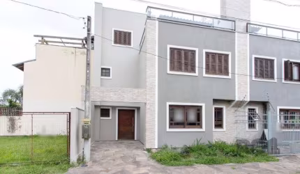 Sobrado 2 dormitórios mais terreno de esquina de 192m2