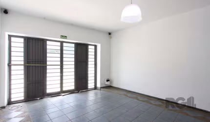Loja com 129m² privativos