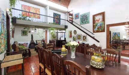 Casa para Venda - 393m², 4 dormitórios, sendo 2 suites, 4 vagas - Ipanema