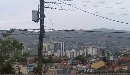 Casa para Venda - 49m², 2 dormitórios, 1 vaga - Jardim Carvalho