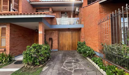 Casa com piscina a venda em Ipanema