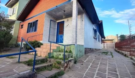 Casa para Venda - 184m², 4 dormitórios, sendo 1 suites, 5 vagas - Cavalhada