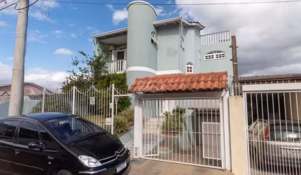 Casa para Venda - 250m², 3 dormitórios, sendo 2 suites, Partenon