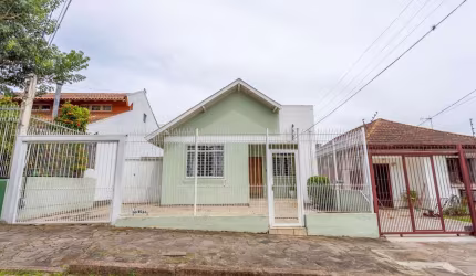 Casa 75m² com 3 dormitórios, 2 vagas no bairro Sarandi