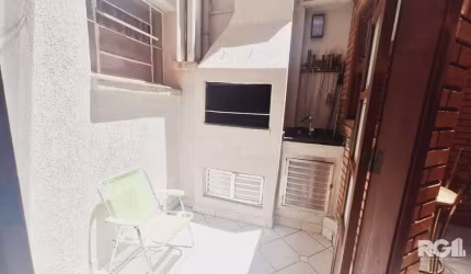 Apartamento com 3 dormitórios, 2 banheiros, 1 vaga no bairro Petrópolis em Porto Alegre, RS