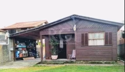 Casa para Venda - 52m², 2 dormitórios, 4 vagas - Vila Nova