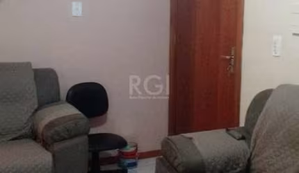Apartamento para Venda - 40m², 2 dormitórios, 1 vaga - Lomba do Pinheiro