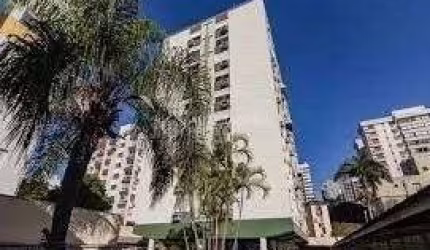 Apartamento de 72m² com 2 dormitórios, no bairro no bairro Mont Serrat.