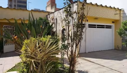 Casa com 4 dormitórios no bairro Passo da Areia
