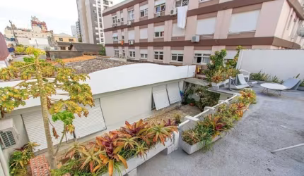 Casa para Venda - 222m², 3 dormitórios, sendo 3 suites, 2 vagas - Menino Deus