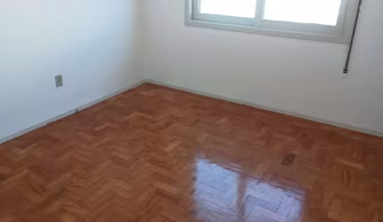 Apartamento junto ao Hospital de Clínicas 2 dormit, elevador e vaga