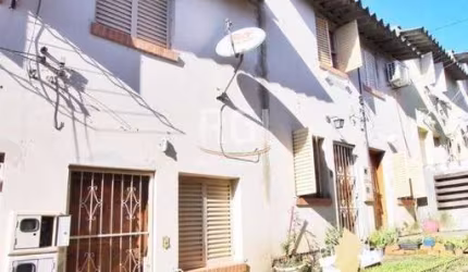 Sobrado para Venda - 70m², 2 dormitórios, Nonoai