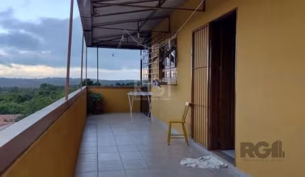 Casa para Venda - 0.18m², 2 dormitórios, sendo 2 suites, 3 vagas - Lomba do Pinheiro
