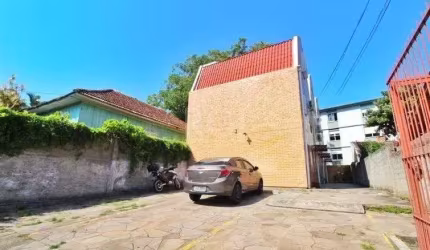 Casa Condominio para Locação/Aluguel - 100m², 3 dormitórios, 2 vagas - Teresópolis