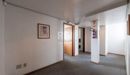 Depósito/Pavilhão para Venda - 2203.33m², 0 dormitórios, 30 vagas - São João