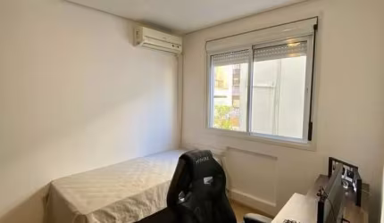Apartamento de 2 quartos, suíte e 1 vaga de garagem no bairro Santana em POA/RS