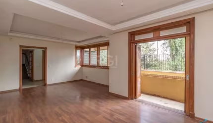 Casa para comprar com 4 dormitórios , 37313 m² por R$ 990.000,00 - Menino Deus