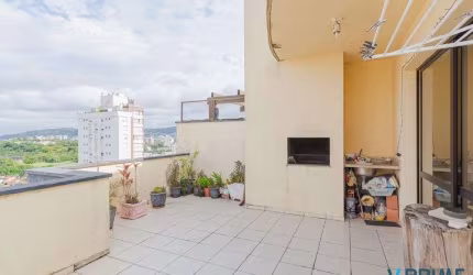 Cobertura com 3 quartos, 2 suítes e 2 vagas no Petrópolis – Vista deslumbrante!