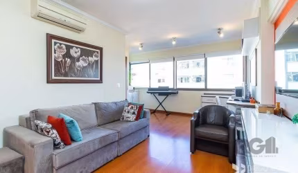 Apartamento 2 dormitórios, 1 suíte, 1 vaga de garagem no Bairro Passo da Areia