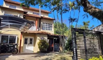 Casa 4 dormitórios no bairro Tristeza