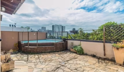 Ampla Cobertura de 181m² com 2 Quartos, Suíte e 2 Vagas no Bairro São João!