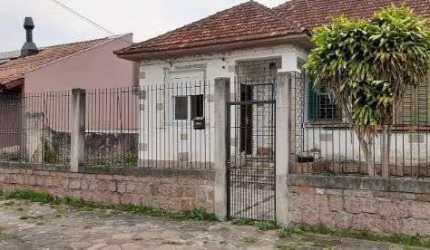 Casa para Venda - 135m², 3 dormitórios, sendo 1 suites, 5 vagas - Ipanema