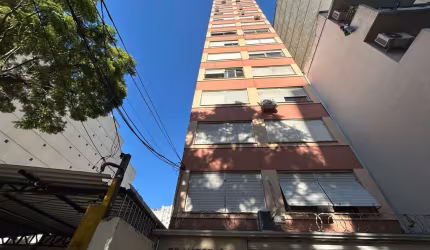 VENDA- Apartamento JK. 40m², estacionamento ao lado- Centro Histórico