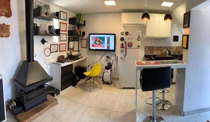 Apartamento JK para Venda - 25m², 0 dormitórios, 1 vaga - Glória