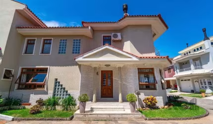 Casa em condominio no Sarandi de 3 dormitórios 2 vagas e infra