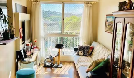 Apartamento com 2 dormitórios, 1 suíte, 51m² no bairro Glória