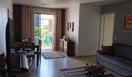 Apartamento térreo com 3 dormitórios e 2 vagas no Bairro Cristo Redentor