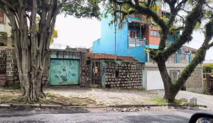 Vendo terreno no Bairro Partenon em Porto Alegre.