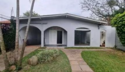 Casa 3 Dormitórios com Piscina à Venda no Guarujá – Zona Sul de Porto Alegre