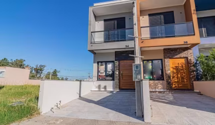 Casa 2 dormitórios no bairro Hipica em Porto Alegre para Alugar