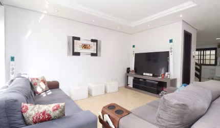 Casa de 180m² com 3 dormitórios no bairro Ecoville, Porto Alegre
