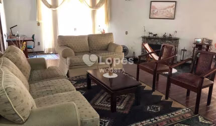 Casa com 3 dorms, Jardim de Itapoan, Paulínia