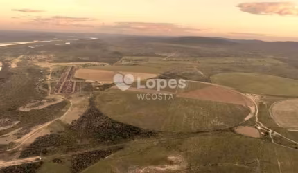 4 fazendas com o total de 22.700 ha, Muquém de São Francisco/BA